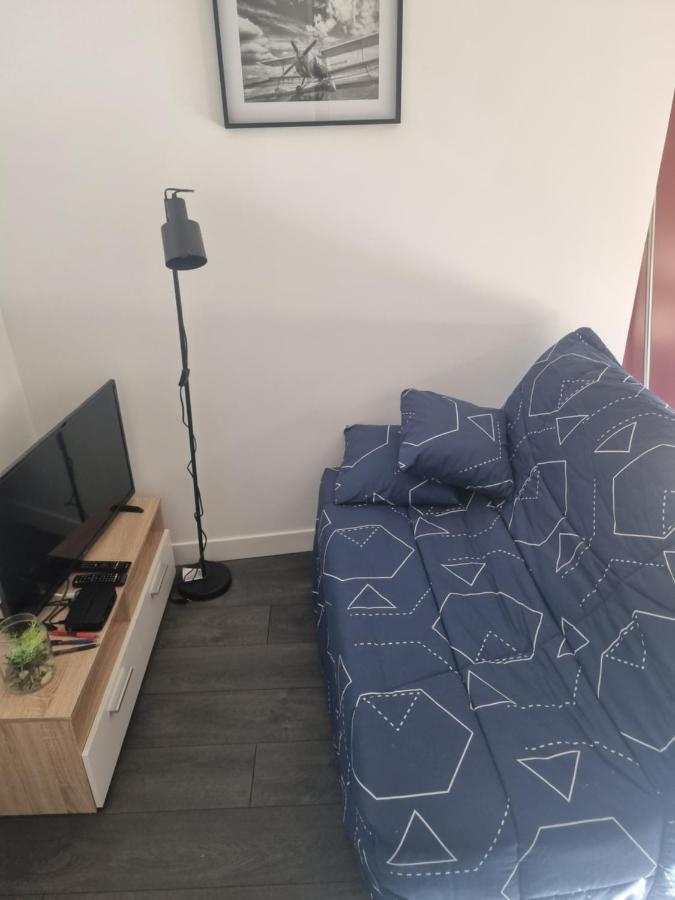 Jolie Petite Maison Dans Village Fortifie Brigueuil 외부 사진